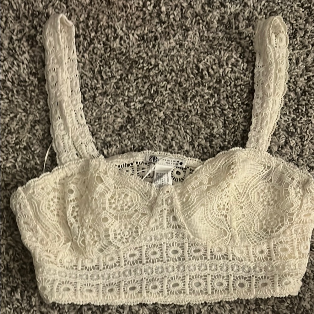 Zara Elegant Cream Lace Crop Top